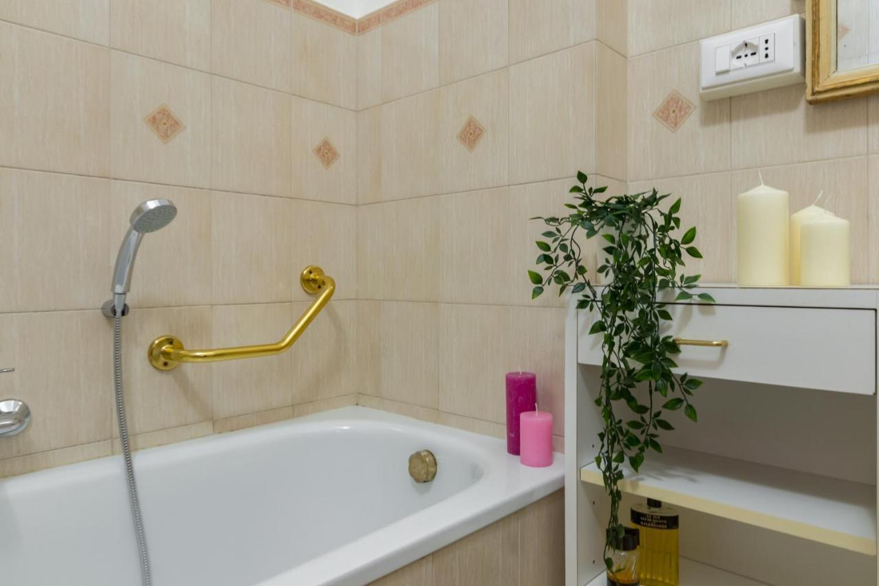 Elegante E Raffinato In Zona Crocetta Apartment Turin Luaran gambar